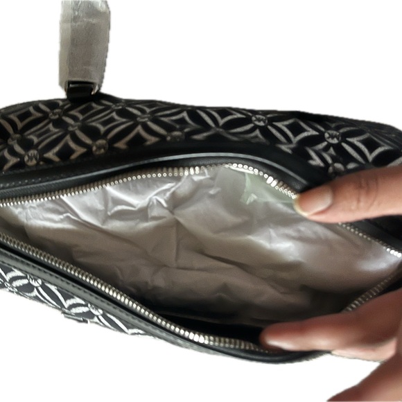 NWT Michael Kors Black and Silver Women's Bag and Wallet - Picture 3 of 6